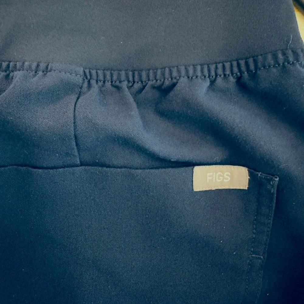 FIGS High Waisted Zamora Jogger Scrub Pants Size Medium Navy Blue Technical